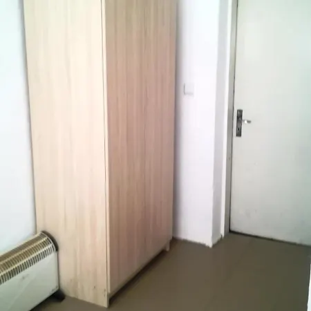 Guest Spektar 招待所 *